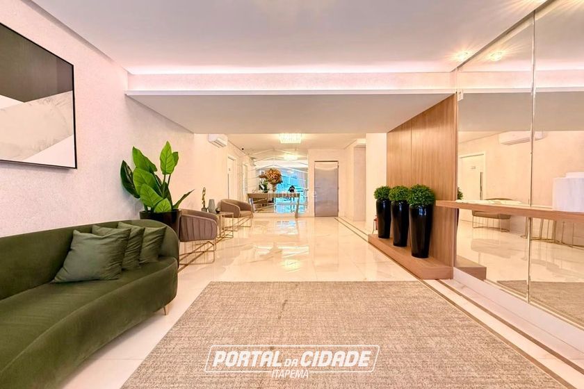 Apartamento &agrave; venda - 160m&sup2; - Meia Praia