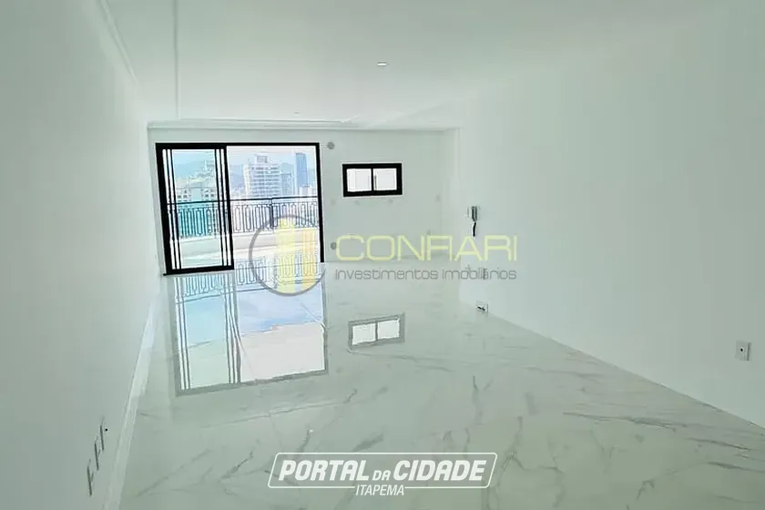Apartamento &agrave; venda - 185m&sup2; - Meia Praia