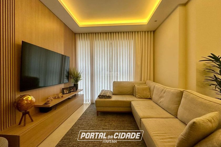 Apartamento &agrave; venda - 127m&sup2; - Meia Praia