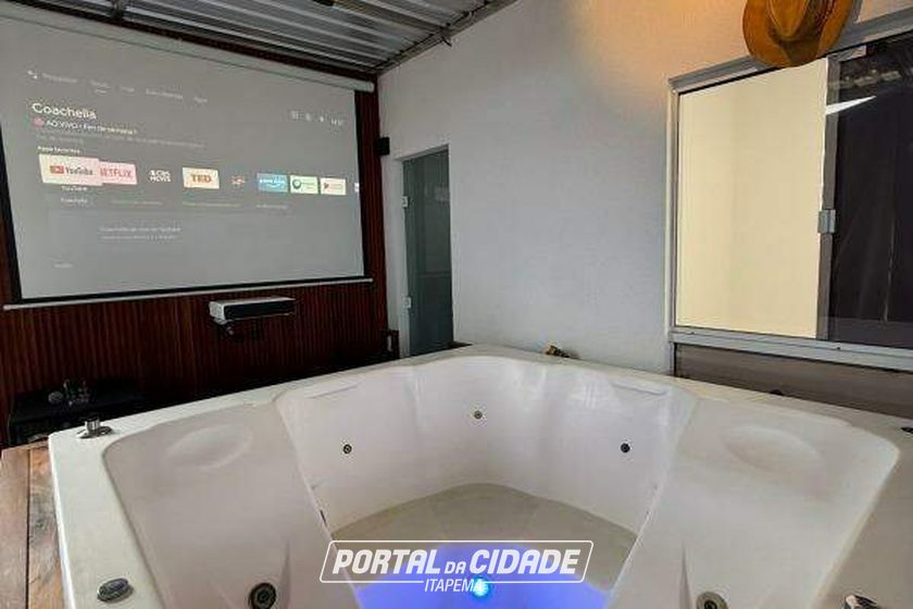 Casa para alugar - 237m&sup2; - Centro