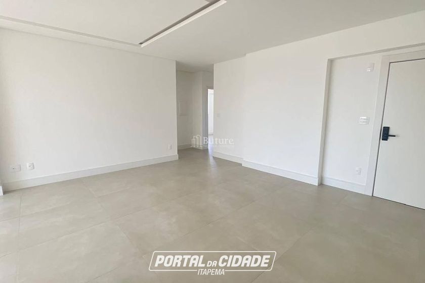 Apartamento &agrave; venda - Meia Praia