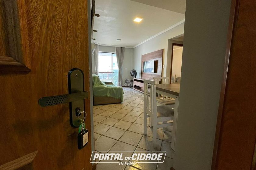 Apartamento &agrave; venda - 80m&sup2; - Meia Praia