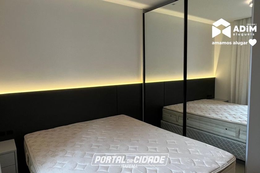 Apartamento para alugar - 121m&sup2; - Meia Praia