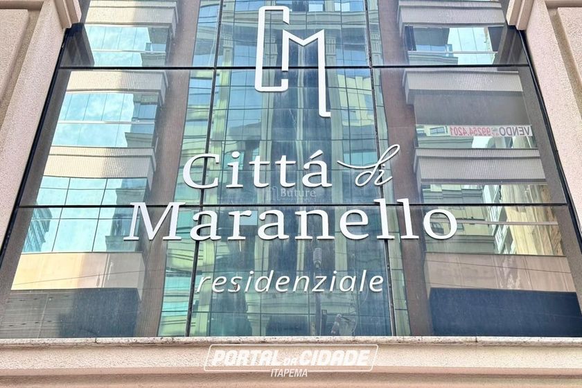 Apartamento &agrave; venda - 124m&sup2; - Meia Praia
