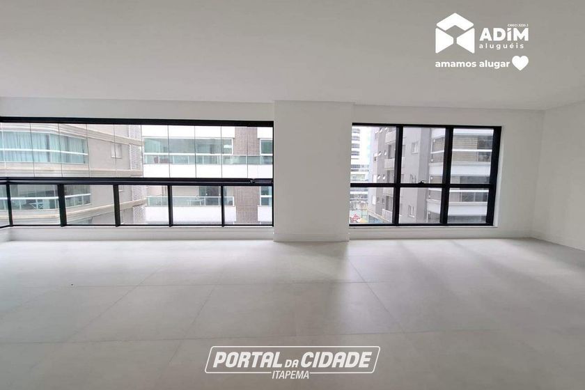 Apartamento para alugar - 132m&sup2; - Meia Praia