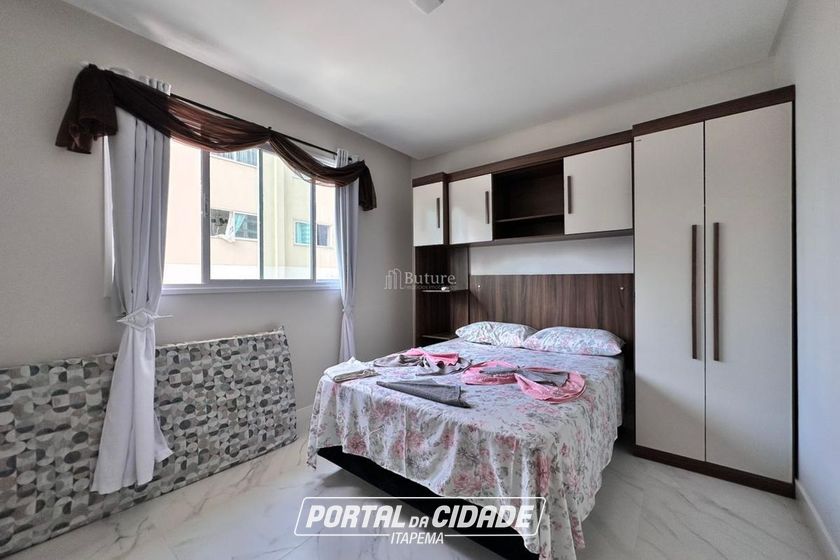 Apartamento &agrave; venda - 86m&sup2; - Meia Praia