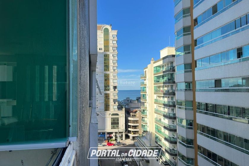 Apartamento &agrave; venda - 163m&sup2; - Meia Praia