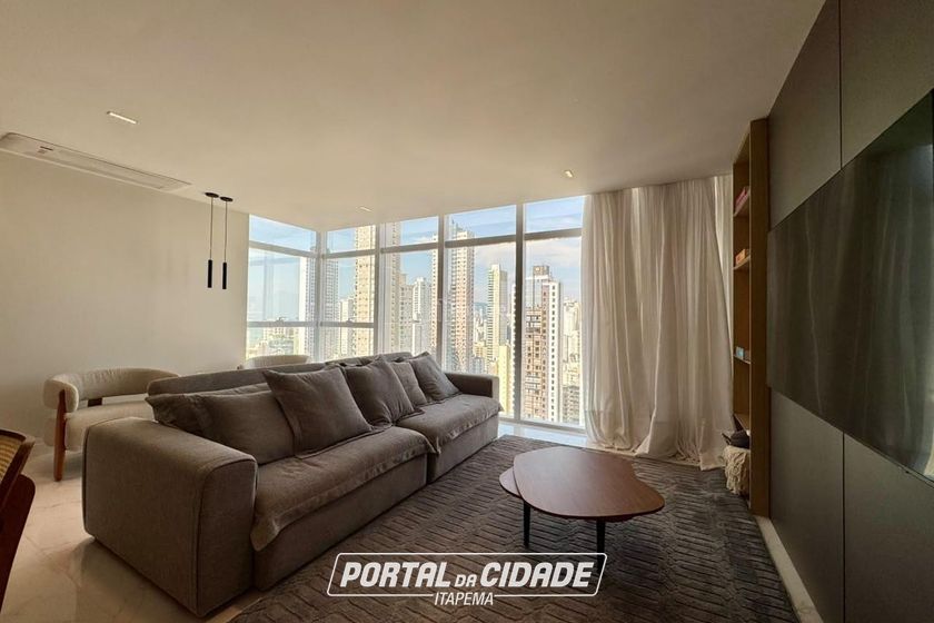 Apartamento &agrave; venda - 125m&sup2; - Centro