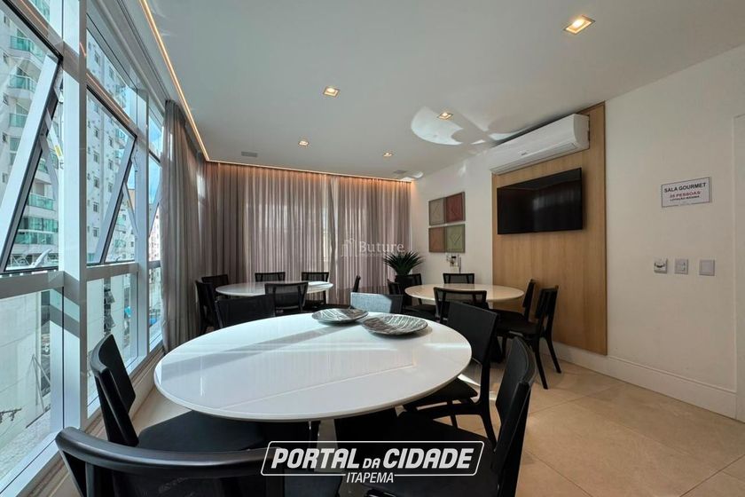 Apartamento &agrave; venda - 143m&sup2; - Centro