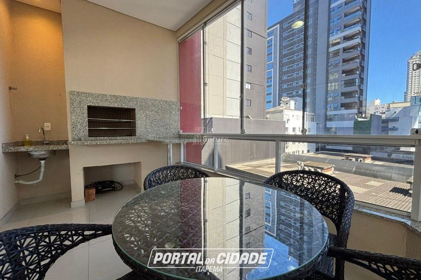 Apartamento &agrave; venda - 173m&sup2; - Centro