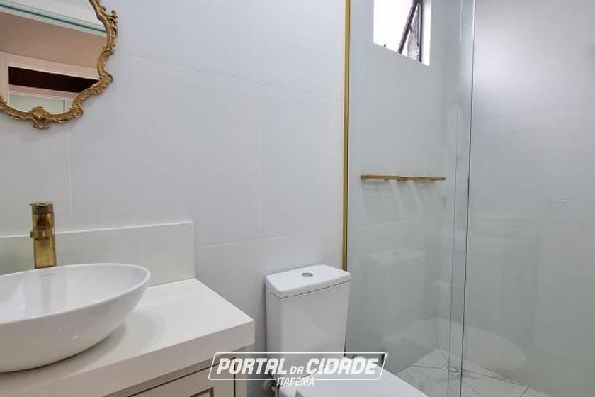 Apartamento para alugar - 93m&sup2; - Meia Praia