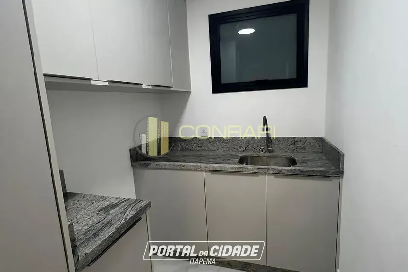Apartamento para alugar - 187m&sup2; - meia praia