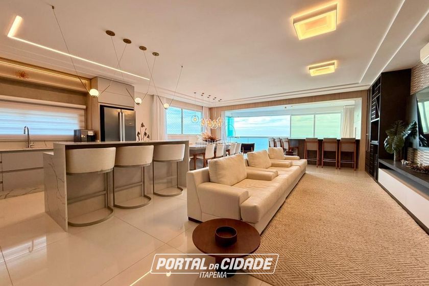Apartamento &agrave; venda - 200m&sup2; - Meia Praia