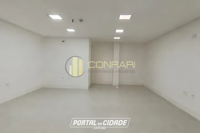 Sala Comercial para alugar - 116m&sup2; - Meia praia