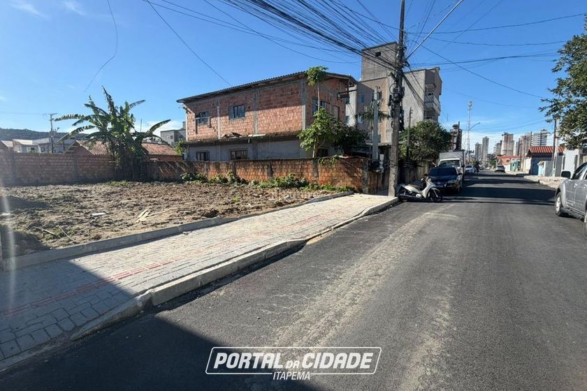Terreno &agrave; venda - 272m&sup2; - Morretes