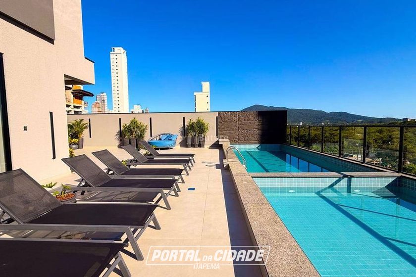 Apartamento &agrave; venda - Meia Praia