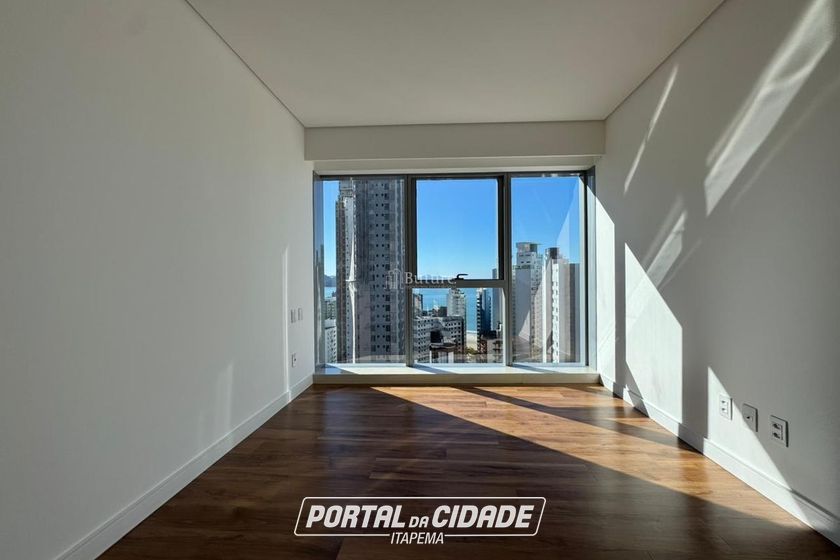 Apartamento &agrave; venda - 171m&sup2; - Centro