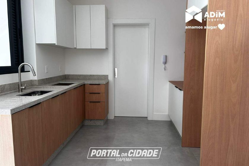 Apartamento para alugar - 125m&sup2; - Meia Praia