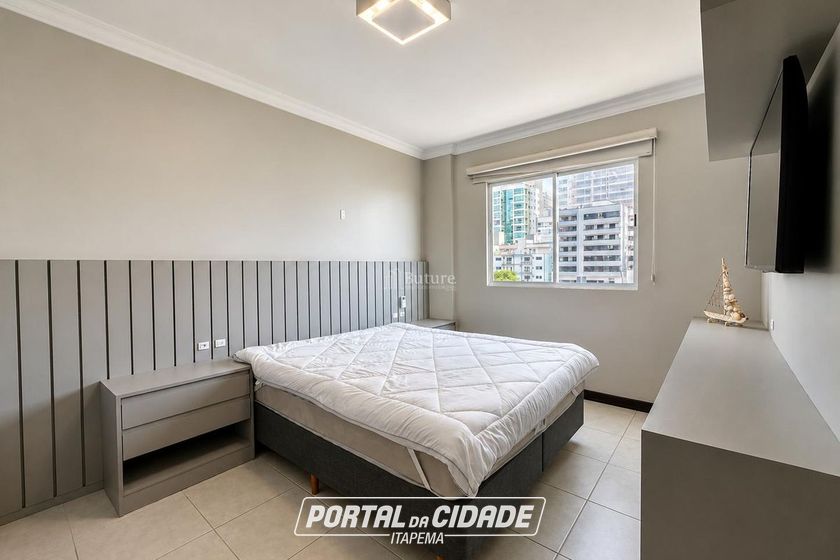 Apartamento &agrave; venda - 170m&sup2; - Meia Praia