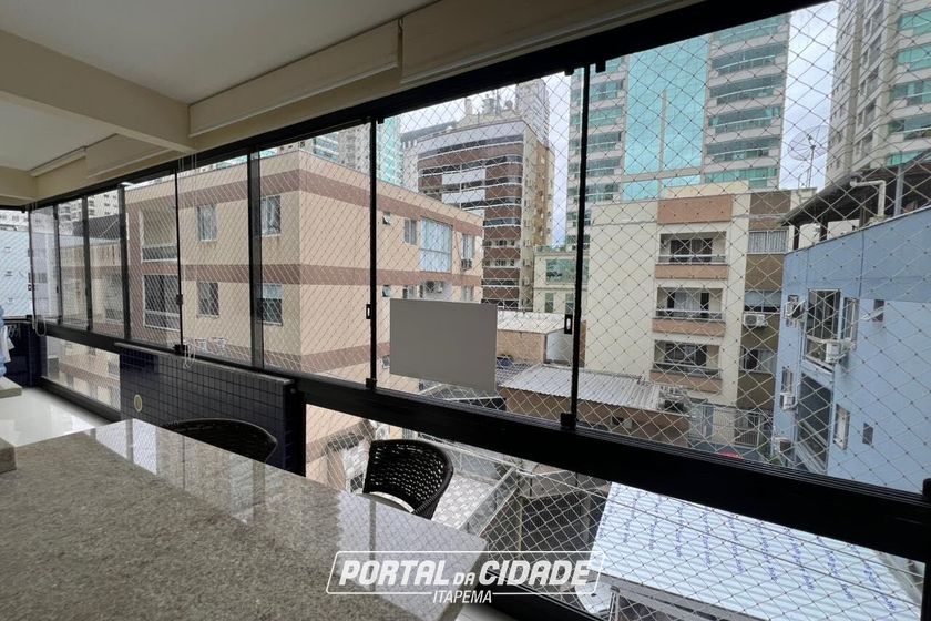 Apartamento para alugar - Meia Praia