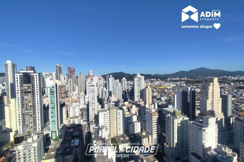 Apartamento para alugar - 125m&sup2; - Centro