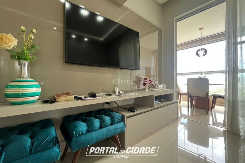 Apartamento &agrave; venda - 85m&sup2; - Meia Praia