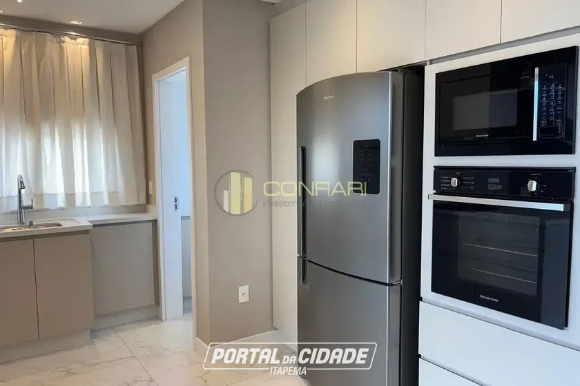 Apartamento &agrave; venda - 112m&sup2; - Meia Praia