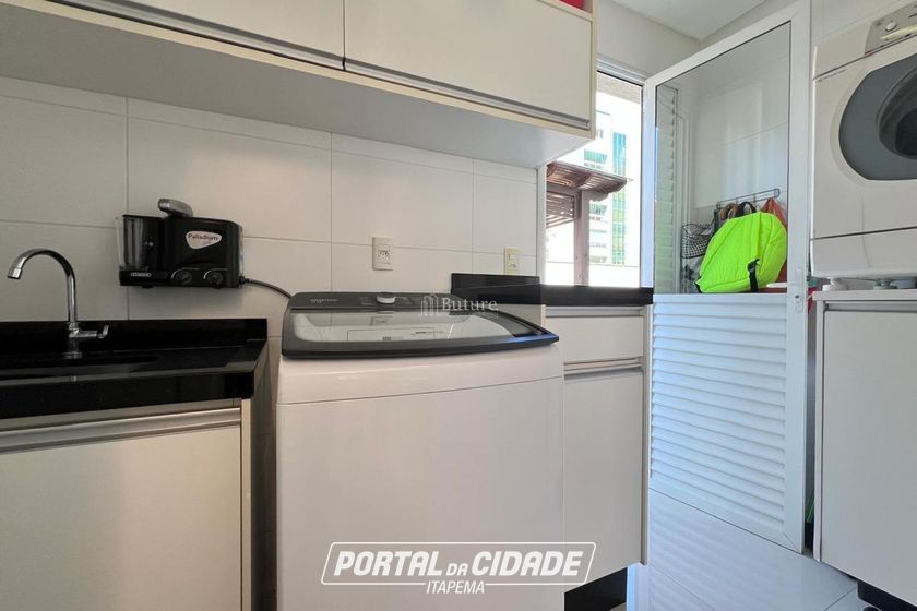 Apartamento &agrave; venda - 166m&sup2; - Meia Praia
