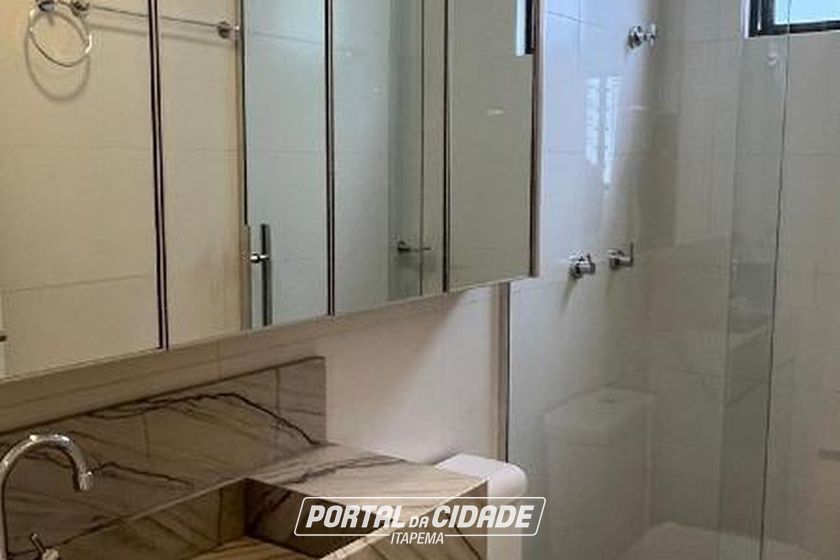 Apartamento para alugar - 121m&sup2; - Meia Praia