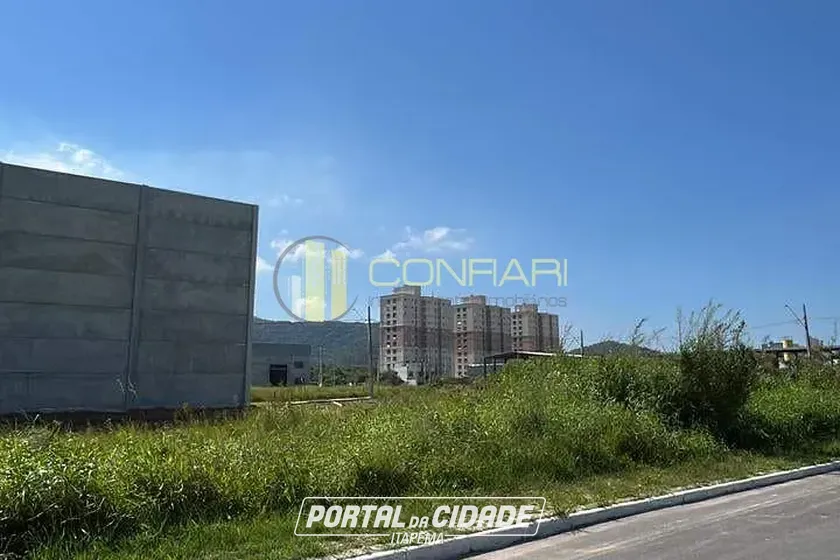 Terreno &agrave; venda - 200m&sup2; - Morretes
