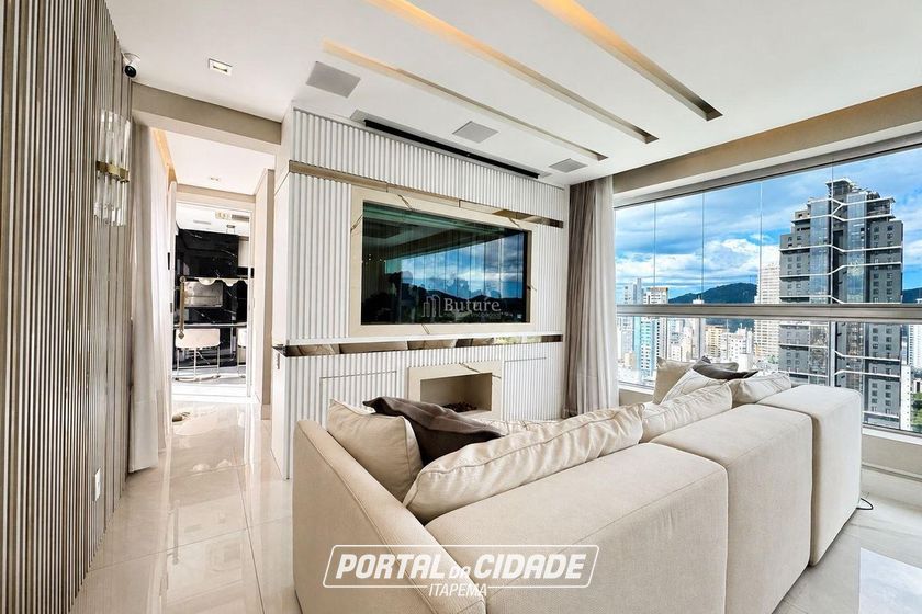 Apartamento &agrave; venda - 220m&sup2; - Centro