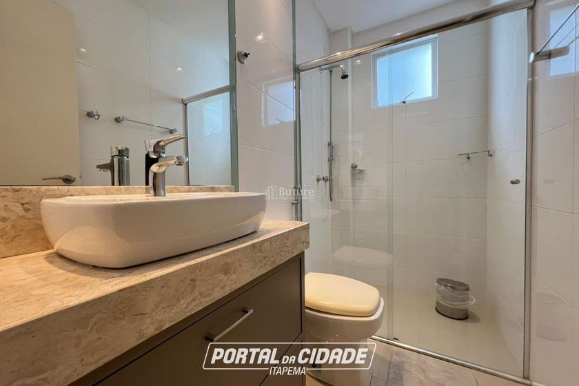 Apartamento &agrave; venda - 148m&sup2; - Meia Praia