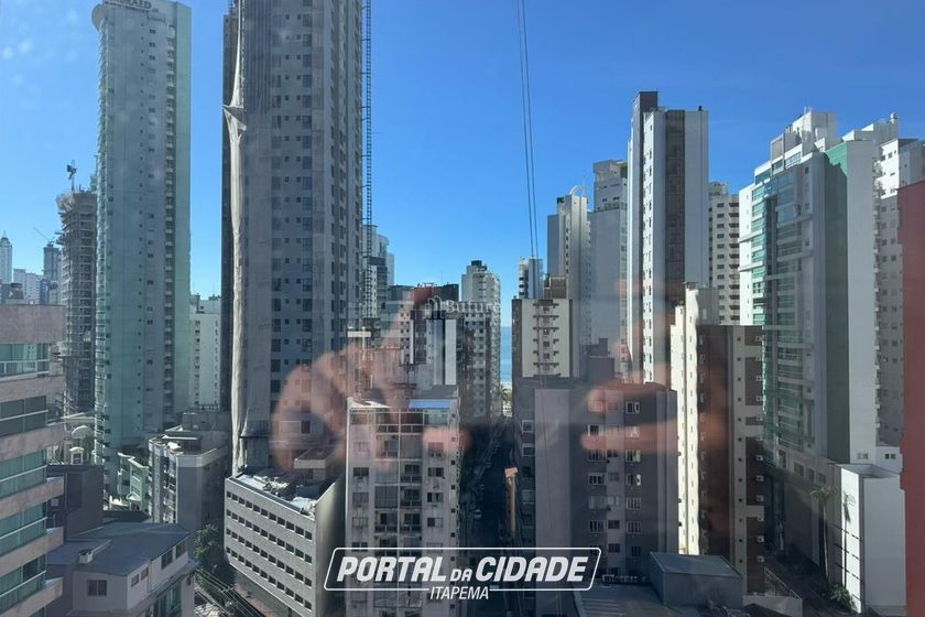 Apartamento &agrave; venda - 171m&sup2; - Centro