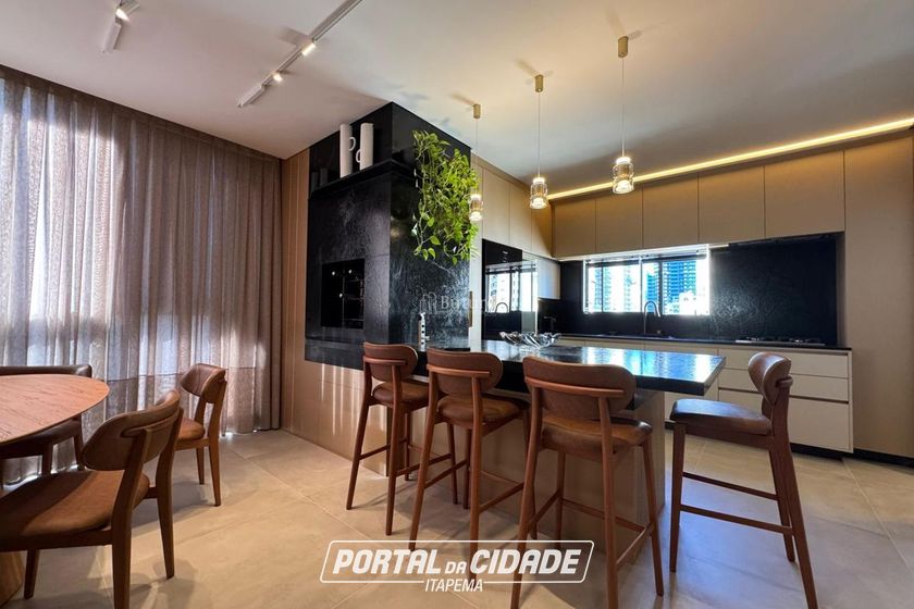 Apartamento &agrave; venda - 137m&sup2; - Centro