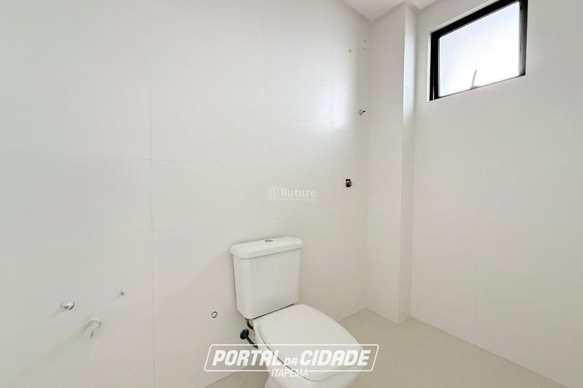 Apartamento &agrave; venda - 200m&sup2; - Meia Praia