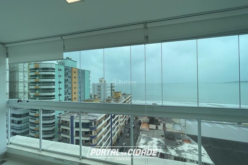 Apartamento &agrave; venda - 248m&sup2; - Meia Praia