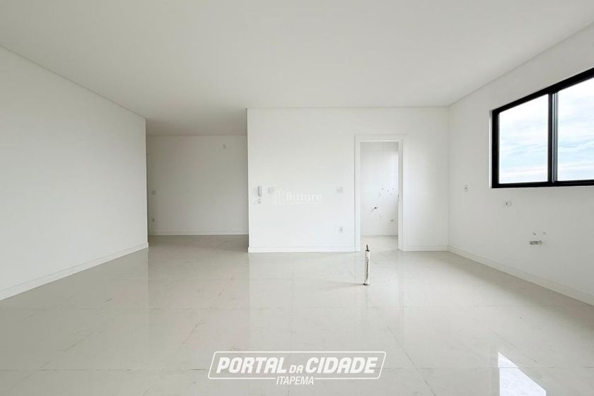 Apartamento &agrave; venda - 200m&sup2; - Meia Praia