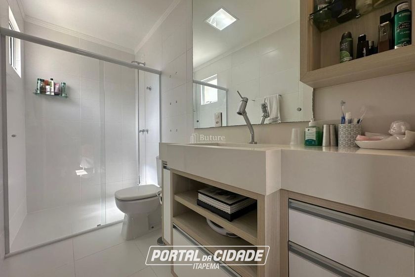 Apartamento &agrave; venda - 198m&sup2; - Meia Praia