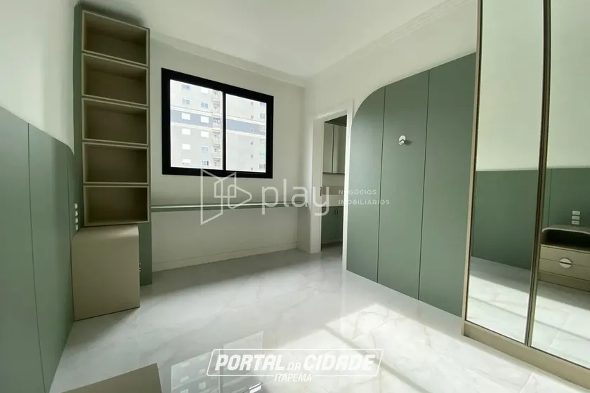 Apartamento &agrave; venda - 163m&sup2; - Meia Praia