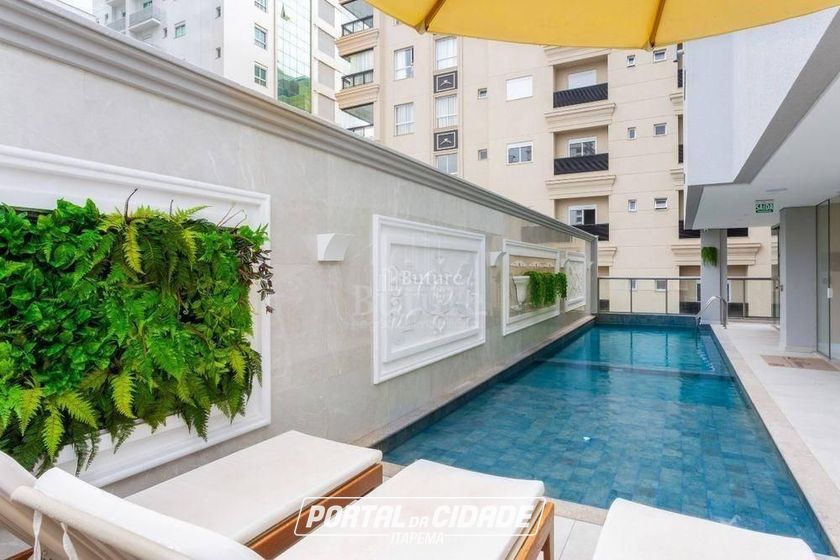 Apartamento &agrave; venda - Meia Praia