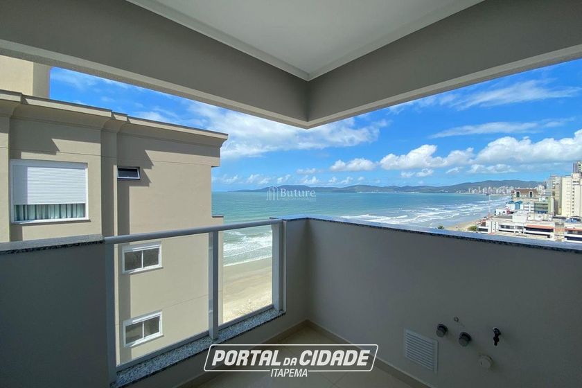 Apartamento &agrave; venda - 129m&sup2; - Meia Praia