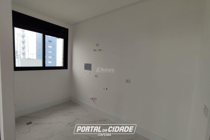 Apartamento &agrave; venda - 200m&sup2; - Centro