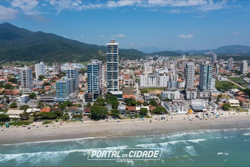 Apartamento &agrave; venda - 185m&sup2; - Pereque