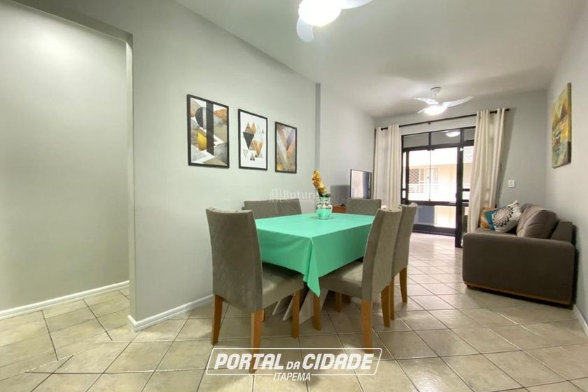 Apartamento &agrave; venda - 110m&sup2; - Meia Praia