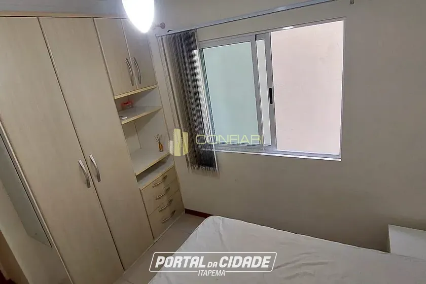 Apartamento para alugar - 106m&sup2; - MEIA PRAIA