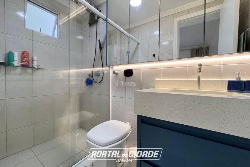 Apartamento &agrave; venda - 139m&sup2; - Meia Praia