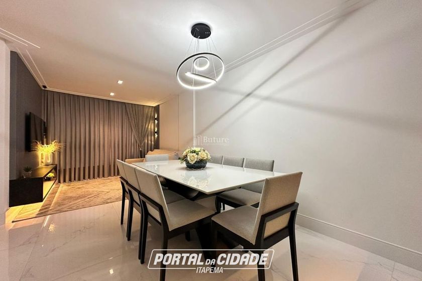 Apartamento &agrave; venda - 129m&sup2; - Meia Praia