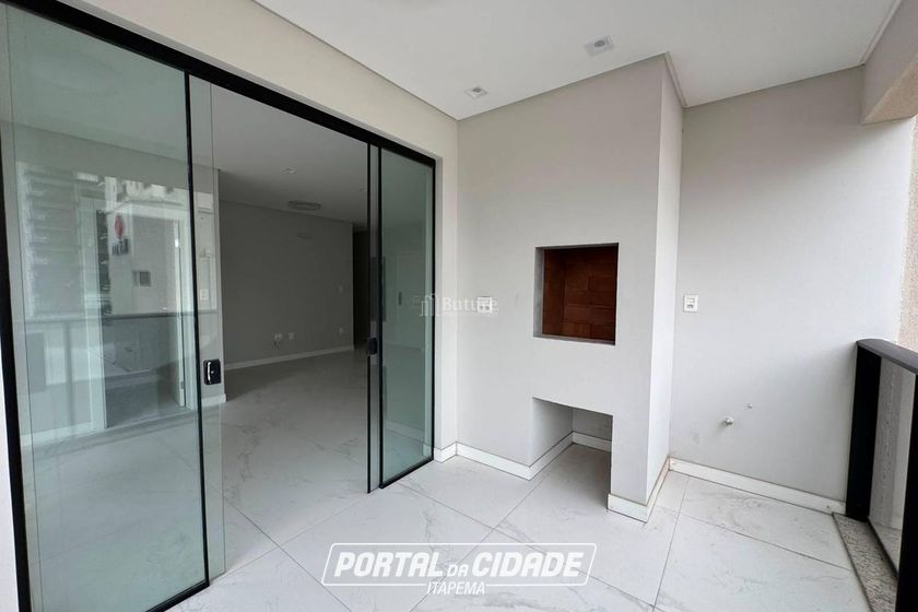 Apartamento &agrave; venda - Meia Praia