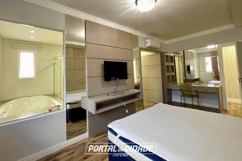 Apartamento &agrave; venda - 170m&sup2; - Meia Praia
