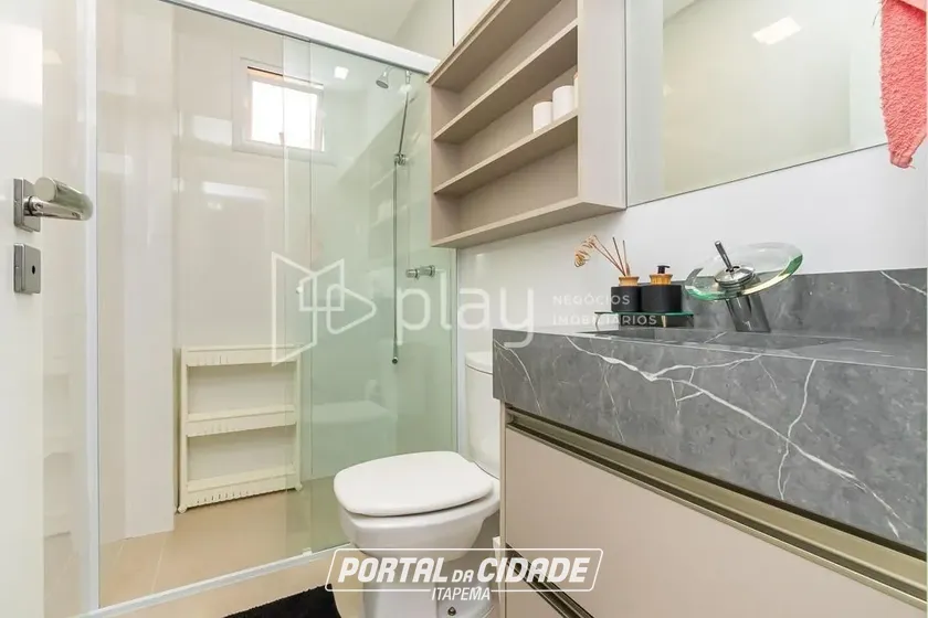 Apartamento &agrave; venda - 81m&sup2; - Meia Praia